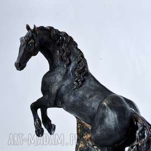 ręcznie wykonane ceramika rzeźba ceramiczna konia fryzyjskiego