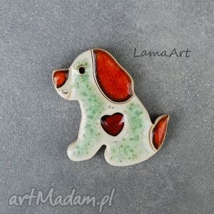 handmade magnesy ceramiczny magnes zielony piesek z serduszkiem