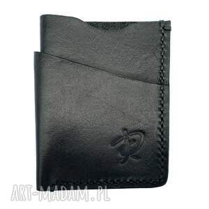 czarny minimalistyczny portfeli ze skóry na karty ręcznie uszyty