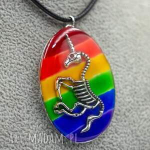 wisiorek tęczowy pride z żywicy jednorożcem pend 003, lgbt