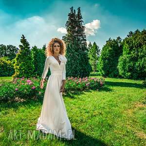 milita nikonorov megan - klasyczna suknia, ślubna