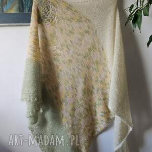 Mgła na prezent, kolorowa chusta, na drutach