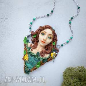 naszyjnik z kobietą i malachitem, las, natura sikorka, driada, nimfa