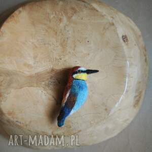 broszka filcowana - żołna, kolorowy ptak, wełniana bizuteria