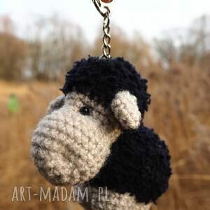 Prezent Czarna owca - brelok, zawieszka do torebki, owieczka