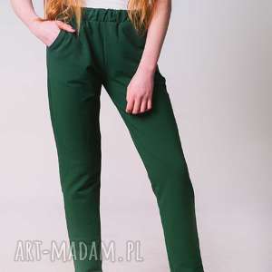 spodnie w kolorze zieleni butelkowej, fitness, moda, 3foru, wygoda, styl