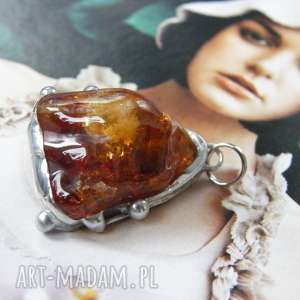 wisiorek z miodowym cytrynem kamienie naturalne, amulet