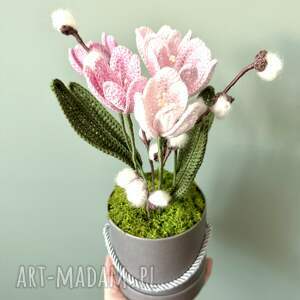 Prezent Bukiet kwiatów szydełkowych - 5 różowych tulipanów i bazie