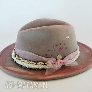 fascynatory kapelusz pastelowy, fedora malowany, oryginalny prezent