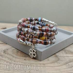bransoletka boho z papierowych koralików czterolistna harmonia, biżuteria