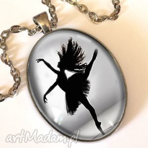 baletnica - owalny medalion z łańcuszkiem, tancerka, taniec, sztuka