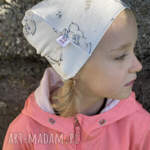 handmade dla dziecka dwustronna czapka herbata z królikiem