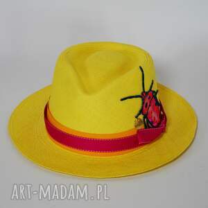 kapelusz panamski żółty