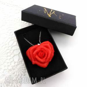 wisiorek serce z czerwoną różą handmade, romantyczny prezent