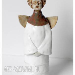 handmade ceramika aniołek komunijny stojący