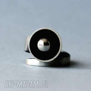 minimalistyczny pierścionek regulowany ze srebrną kulką, modernistyczny