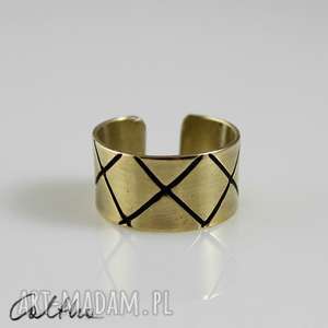 kratka - mosiężny pierścionek, szeroki, metalowy, złoty