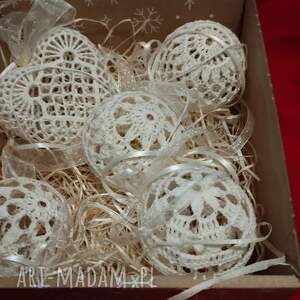 Bombki z bawełnianych nici - 4 sztuki + serduszko handmade w kolorze ecru (idealny prezent)