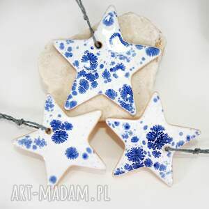 handmade pomysł na upominek na święta 3 ceramiczne gwiazdki choinkowe