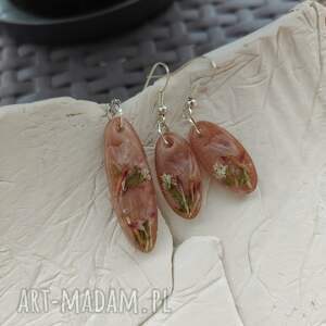 komplet biżuterii - wisiorek i kolczyki z żywicy epoksydowej eteria, suszone