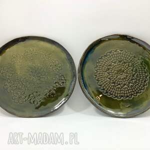 handmade ceramika zielone talerze z motywem koronki