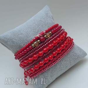 bransoletka zestaw czerwonych bransoletek bransoletki makrama, koraliki