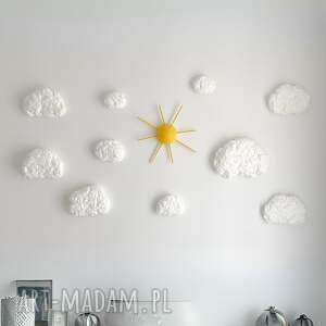 Miękkie chmurki i słońce - ręcznie robiona ozdoba ścienna do pokoju