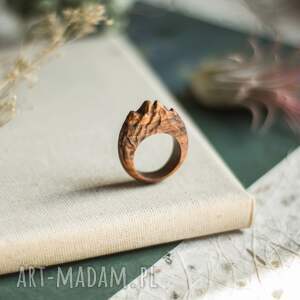 drevniana drewniany pierścionek z motywem gór, drewniana biżuteria góry