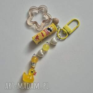 Brelok z żółtą kaczuszką i kwiatkiem handmade