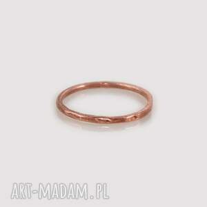caltha nierówna - cienka miedziana obrączka 2403 09 cienki pierścionek prosty