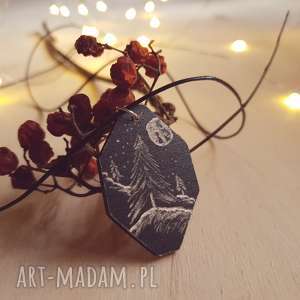 handmade wisiorki drewniany wisior grawerowany, moonlight minimalist art