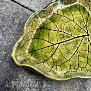 Ceramiczny liść łopianu na drobiazgi - talerzyk handmade