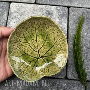 Ceramiczna miseczka liść łopianu na biżuterię