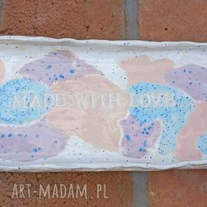 Duża podłużna patera ceramiczna handmade Made with Love w pastelach