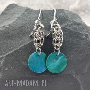 kolczyki chainmaille - muszla błękitna, stal szlachetna plecionka