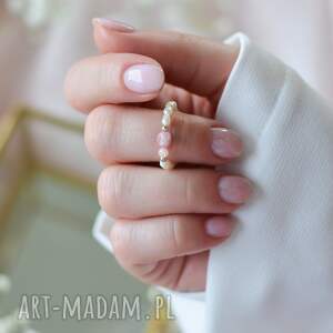 pierścionek urodzeniowy - październik perły naturalne z pereł dzień