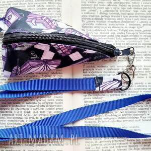 etui na klucze, książka