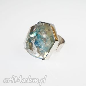pierścionek z kryształem aqua aura