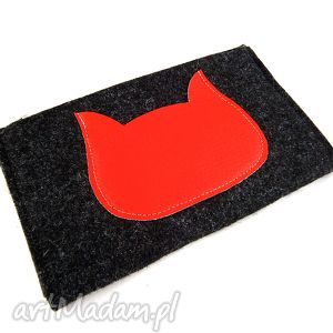 handmade wallet with red cat