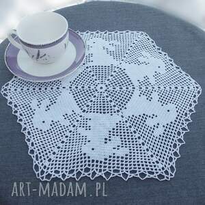 pomysł na prezent świąteczny Serwetka zajączki na Wielkanoc