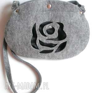 handmade torebki różana czarna owalna