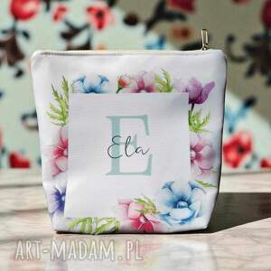 kowmetyczka ela nadrukiem kwiatów i imieniem kosmetyczka etui, pastelowa