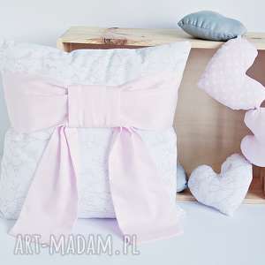 handmade pokoik dziecka poszewka na poduszkę z rożową kokardą