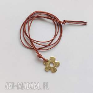 kwiat wisiorek mosiądz, zmatowione