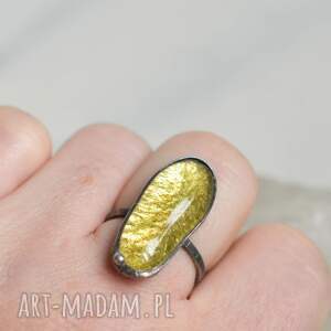 słomkowy - pierścionek regulowany, cyna miedź i szkło niej