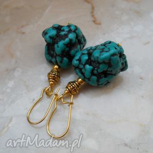 zielony howlit złoto, kamień