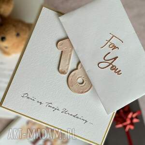 Prezent Kartka na 18 urodziny z pudełkiem i kopertą, BH 20B