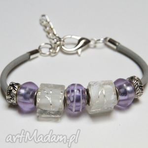 upominki na święta Fioletowo biała bransoletka z linki kauczukowej