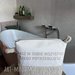 kosmetyczka - masz w sobie wszystko, czego potrzebujesz niej