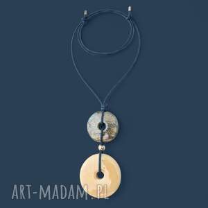 wisior ronee regulowany z ceramiką (kremowo - granatowo opalizujący), ceramiczny